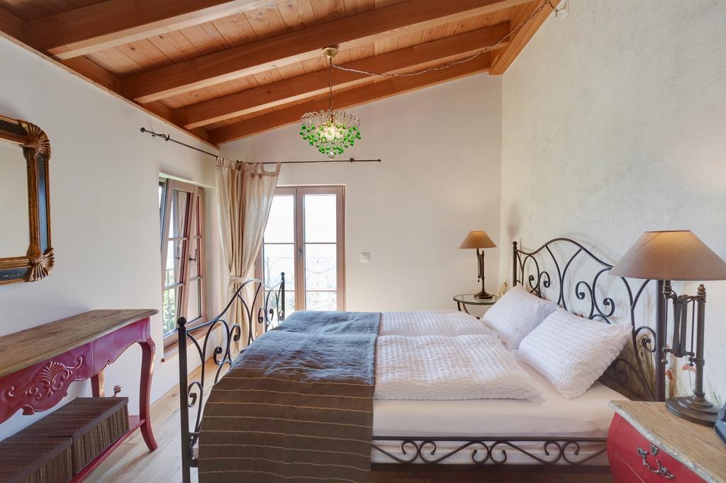 Case Di Sotto, House & Breakfast Muralto Chambre photo